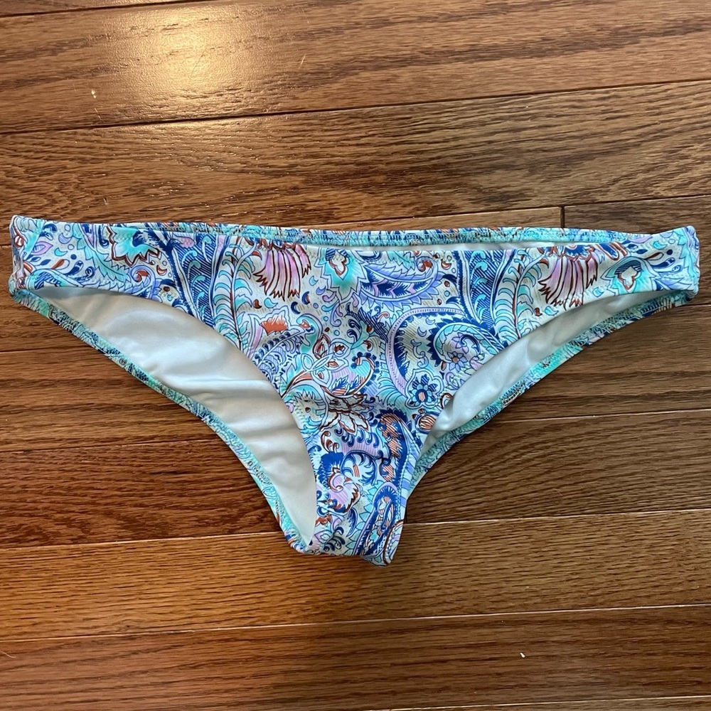 Victoria’s Secret blue paisley The Cheeky bikini bottoms size Small